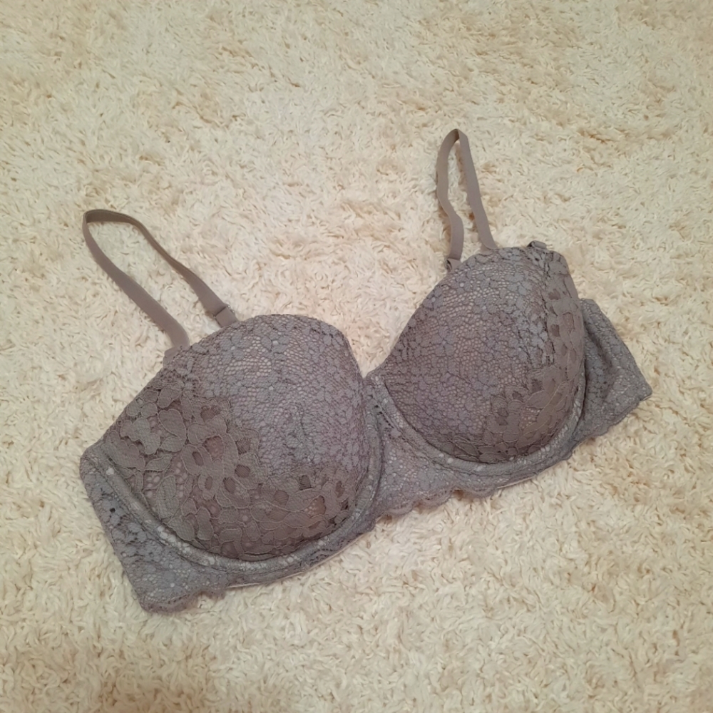 VICTORIA'S SECRET 36C BRA LIKE NEW